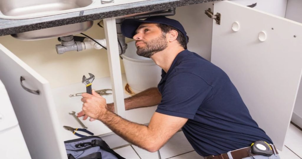 9 Plumbing Emergencies You Should Never Ignore in Plumbers Tucson
