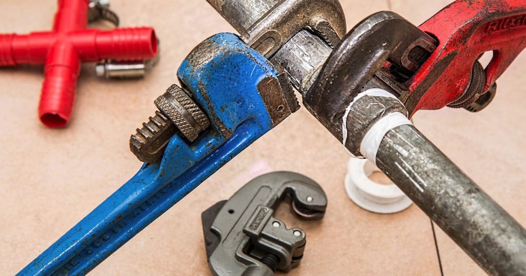 How-to-Find-Reputable-Repiping-Contractors-The-Factors-to-Consider